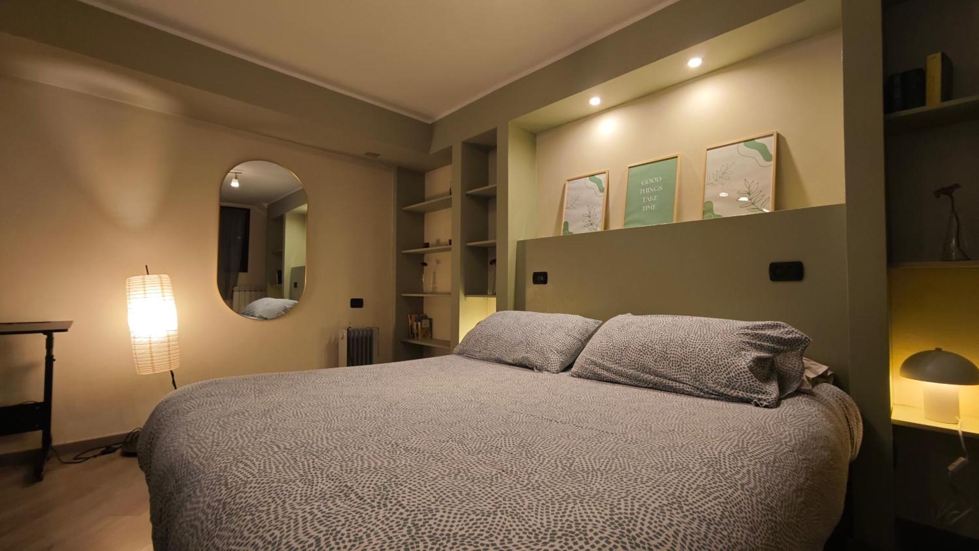 Appartamento Aleph With Private Parking, Next Train Station Como Exteriér fotografie