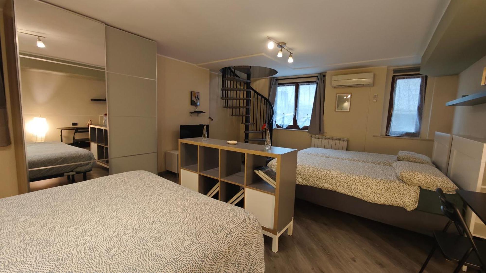 Appartamento Aleph With Private Parking, Next Train Station Como Exteriér fotografie